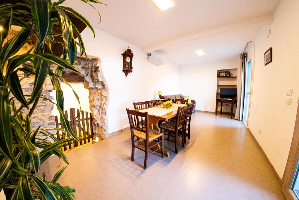 A kitchen or kitchenette at Agriturismo La dimora dei Re