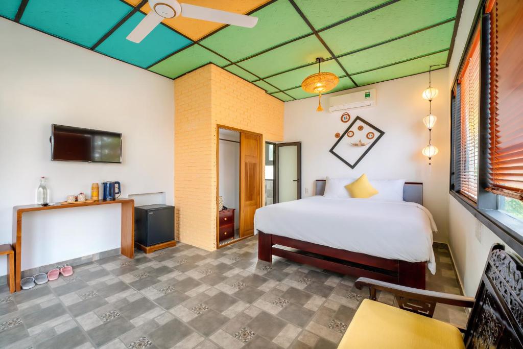 Phòng Deluxe Giường Đôi Có Ban Công