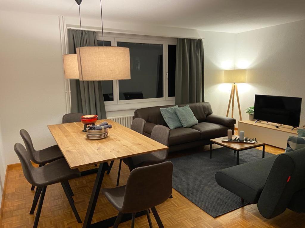 Χώρος καθιστικού στο Apartment Via Surpunt - Giacometti - 5 Rooms