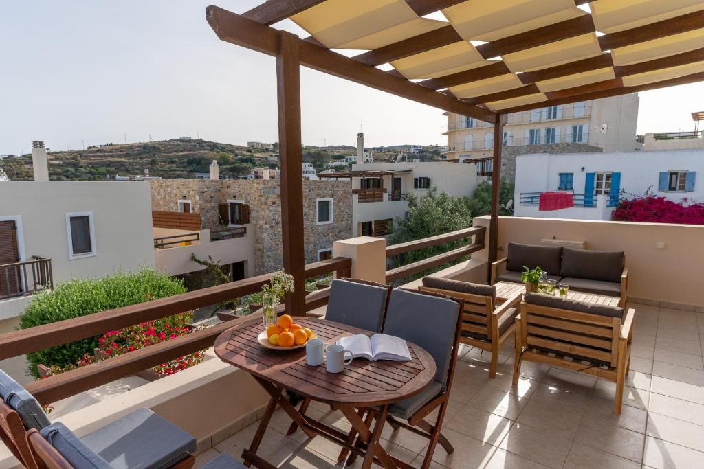 Gallery image of Syra Bay in Megas Yialos-Nites