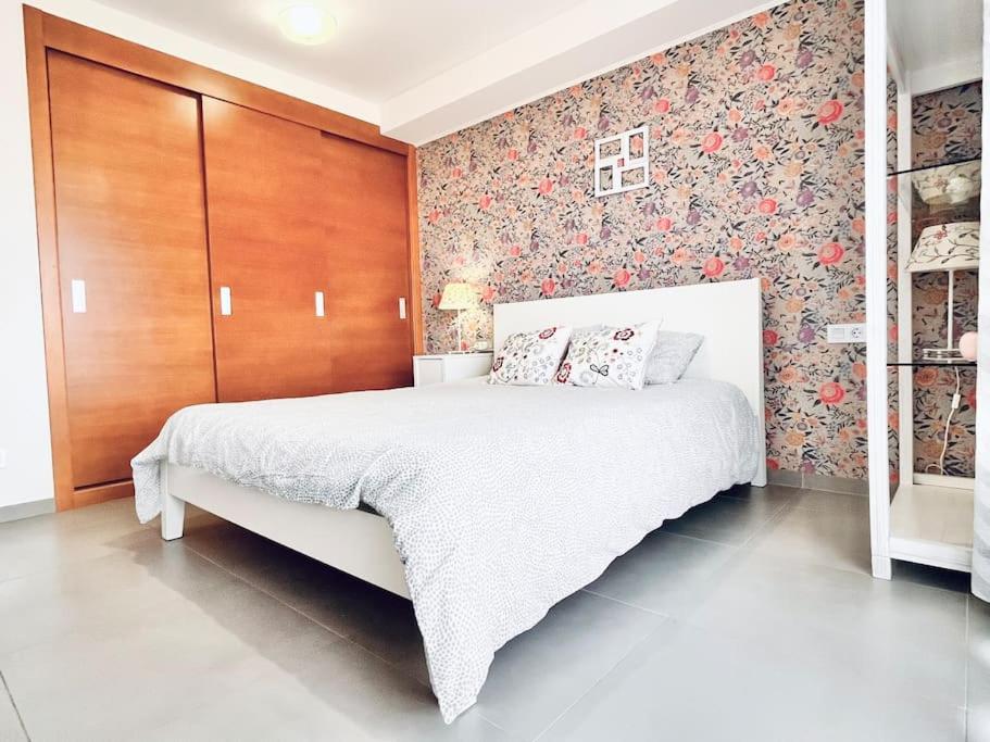 Posteľ alebo postele v izbe v ubytovaní Sea View 2-bedrooms Apartment