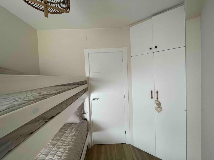 Fotografie z fotogalerie ubytování Apartamento a 20 metros de la playa con Parking v destinaci Platja  d'Aro