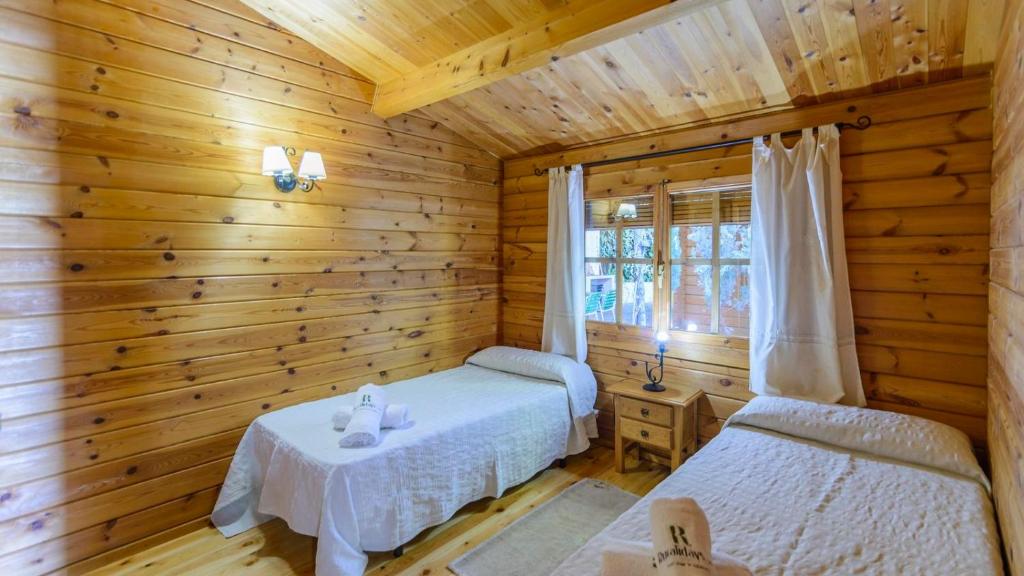Postel nebo postele na pokoji v ubytování Casas Las Canteras Cuevas Bajas by Ruralidays