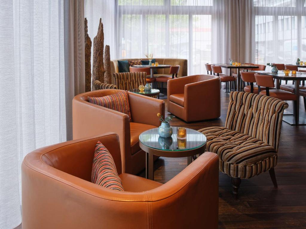 Adina Apartment Hotel Berlin Checkpoint Charlie - Resim 10