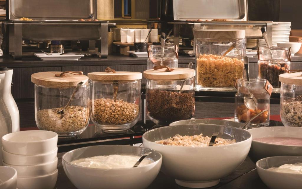 Adina Apartment Hotel Hamburg Speicherstadt - Resim 11