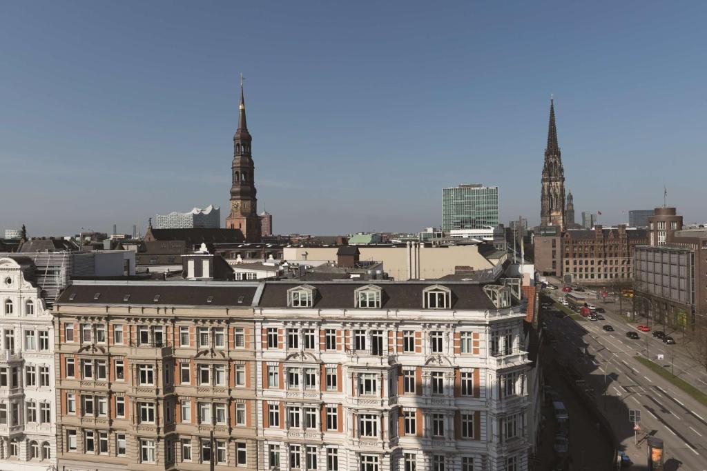 Adina Apartment Hotel Hamburg Speicherstadt - Resim 20