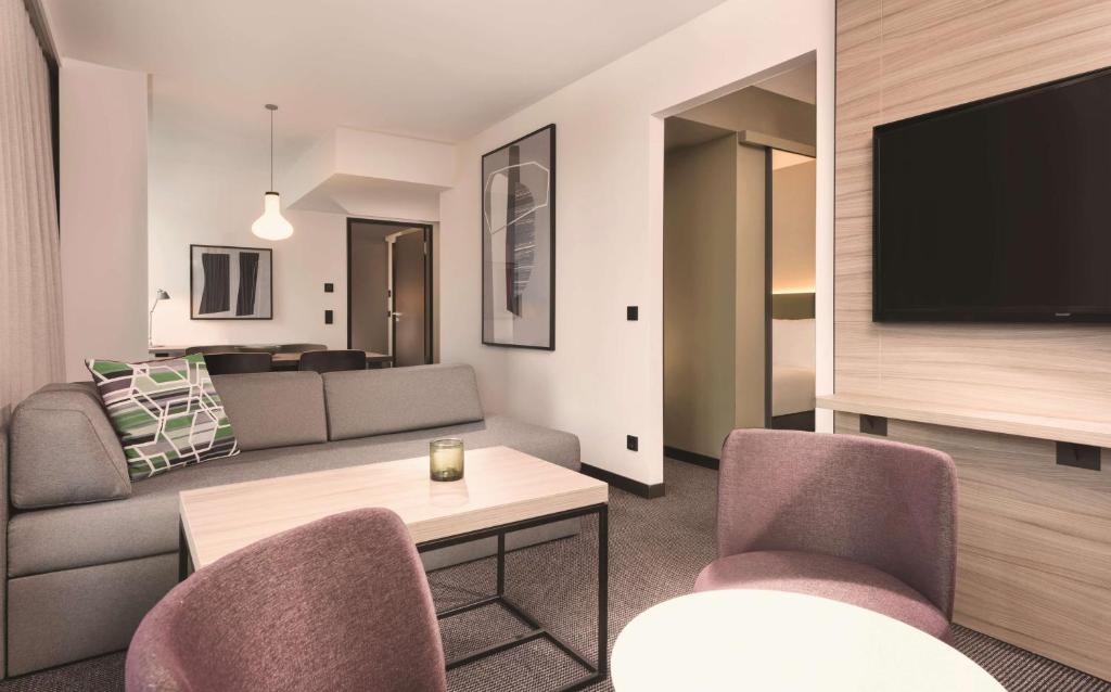 Adina Apartment Hotel Hamburg Speicherstadt - Resim 34