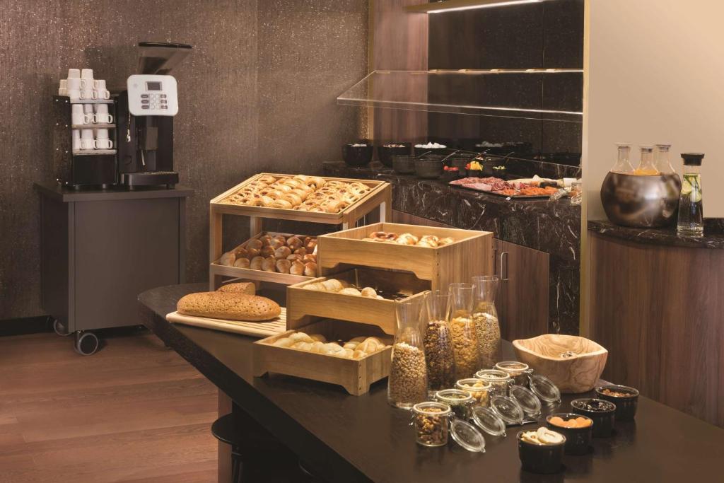 Adina Apartment Hotel Nuremberg - Resim 4