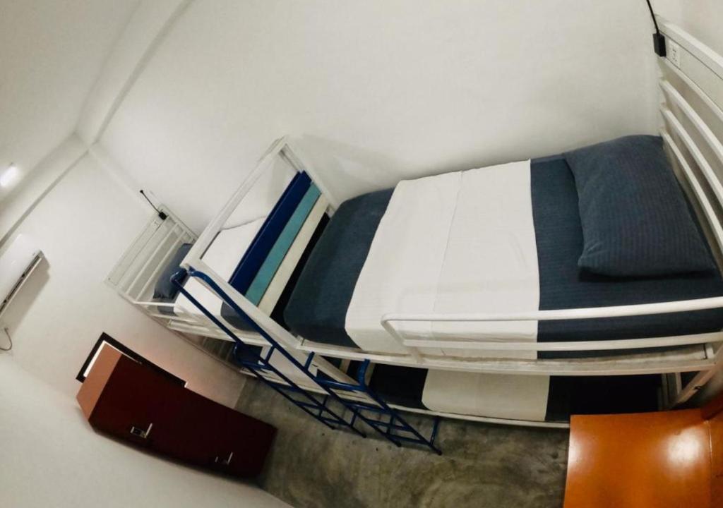 Postel nebo postele na pokoji v ubytování Hangover Hostels Arugam Bay