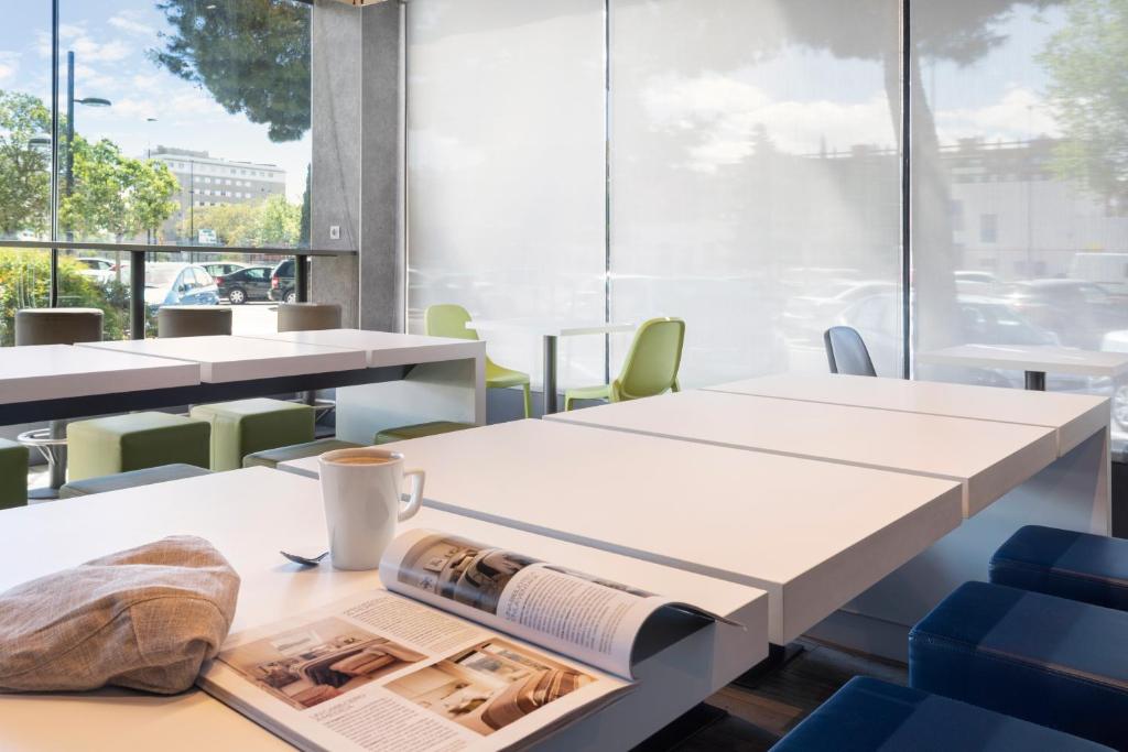Fotografie z fotogalerie ubytování B&B HOTEL Zaragoza Plaza Mozart v destinaci Zaragoza