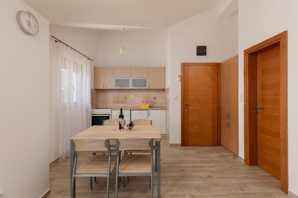 Kuchyň nebo kuchyňský kout v ubytování Djukanovic Apartments