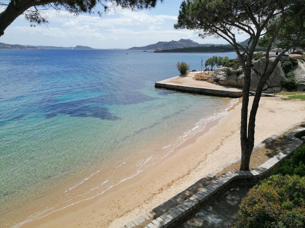 Fotografia z galérie ubytovania Santo Stefano 3 Monolocale di oltre 40 m2 a 200 metri dal mare v destinácii Palau