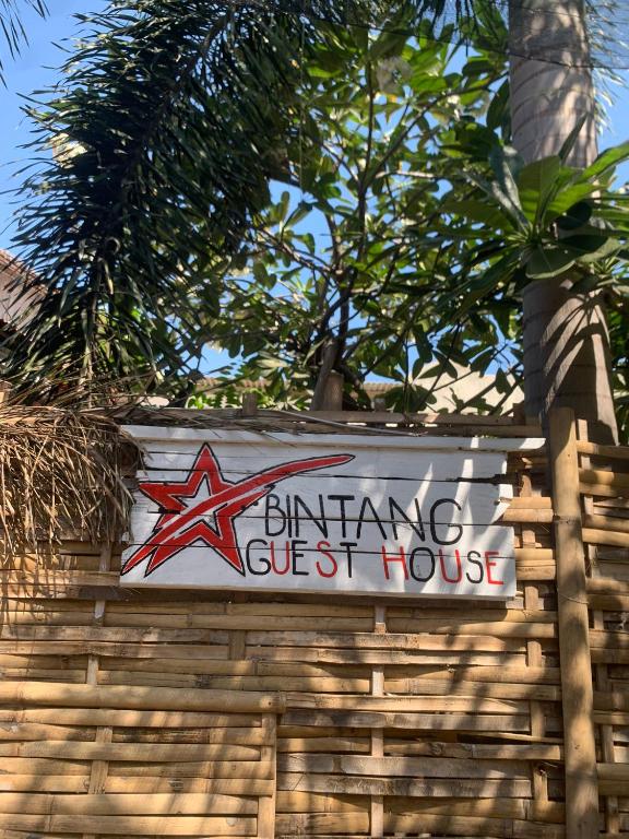Certifikát, hodnocení, plakát nebo jiný dokument vystavený v ubytování Bintang Guesthouse