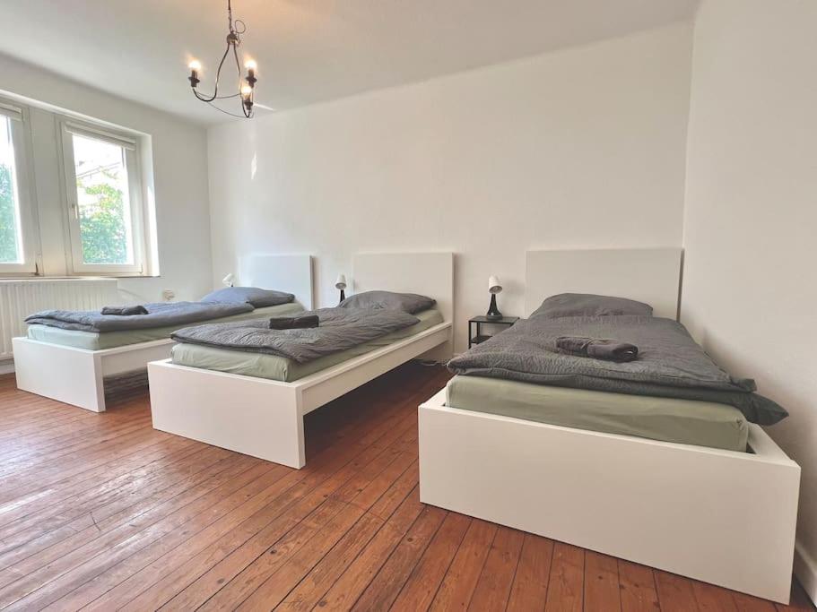 เตียงในห้องที่ 5 Betten Wohnung Vahrenwald-List