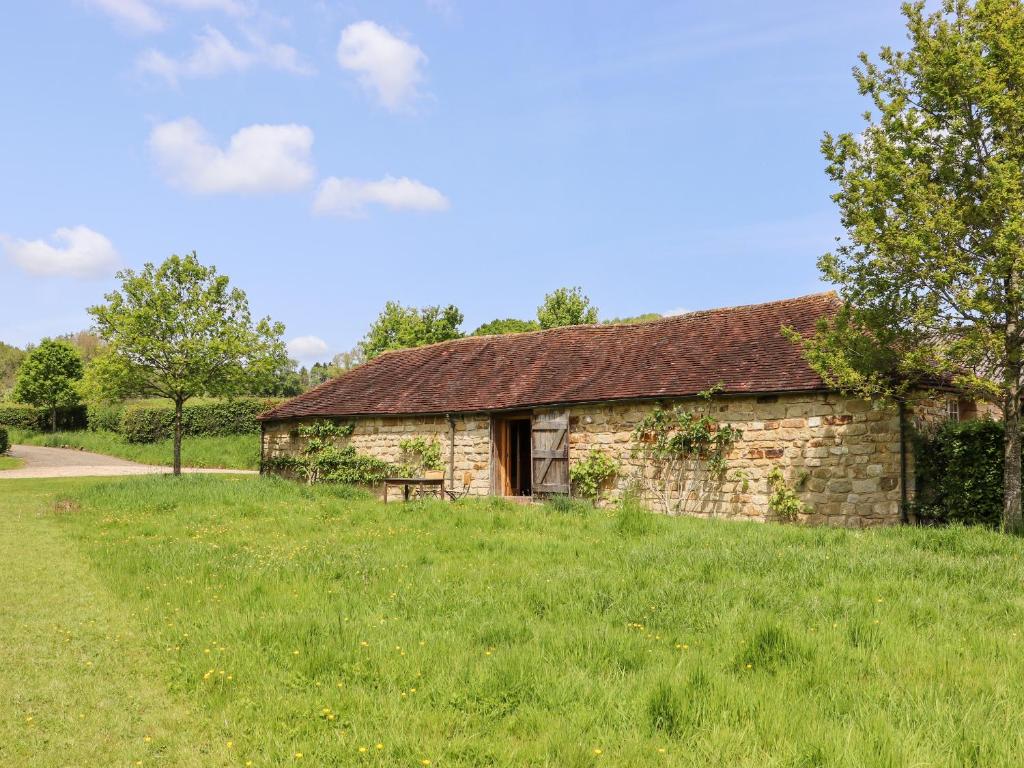 The Stone Barn, Ticehurst (updated prices 2024)