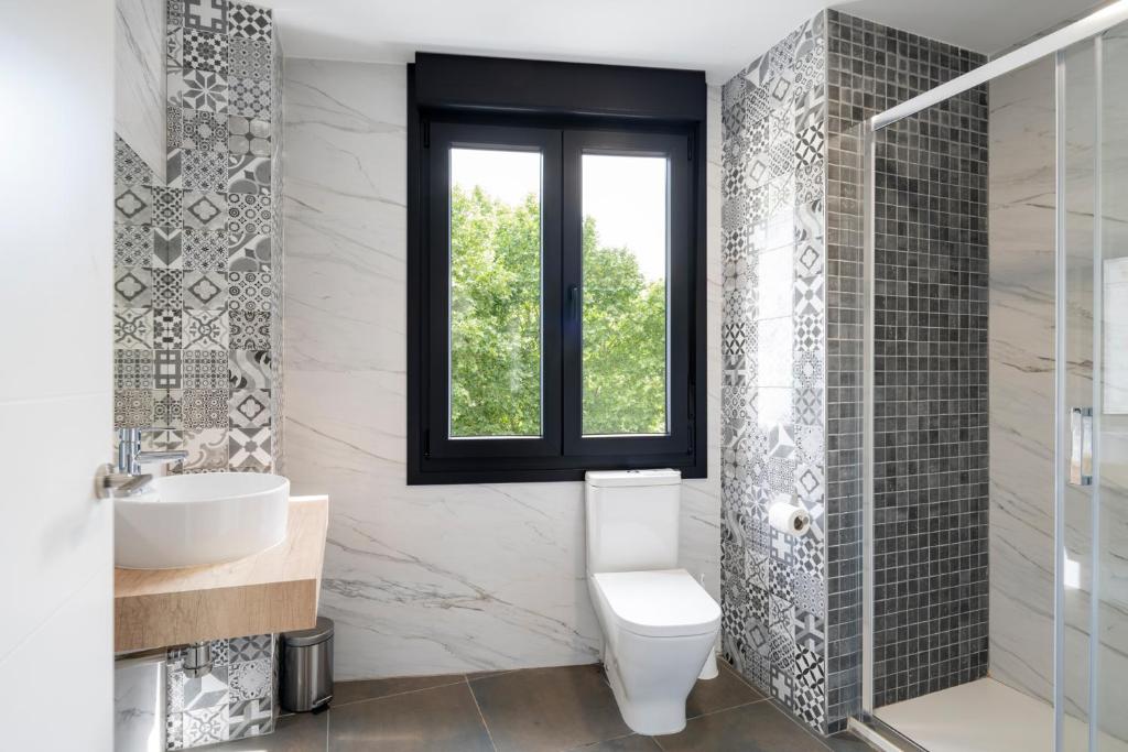 Albergue Alda Pilgrim Ponferrada - Dubbele Of Dubbele Kamer Met Een Eigen Badkamer
