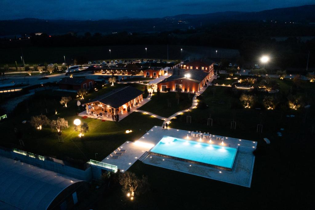 Bazén v ubytování TENUTA FOGLIANI Resort & Natural Spa nebo v jeho okolí
