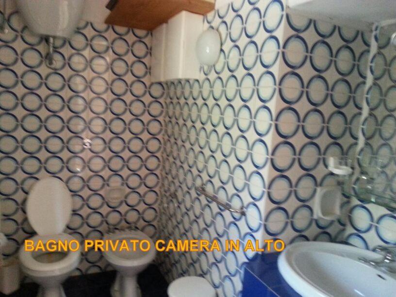 Un baño de Dalla Manu 1/2