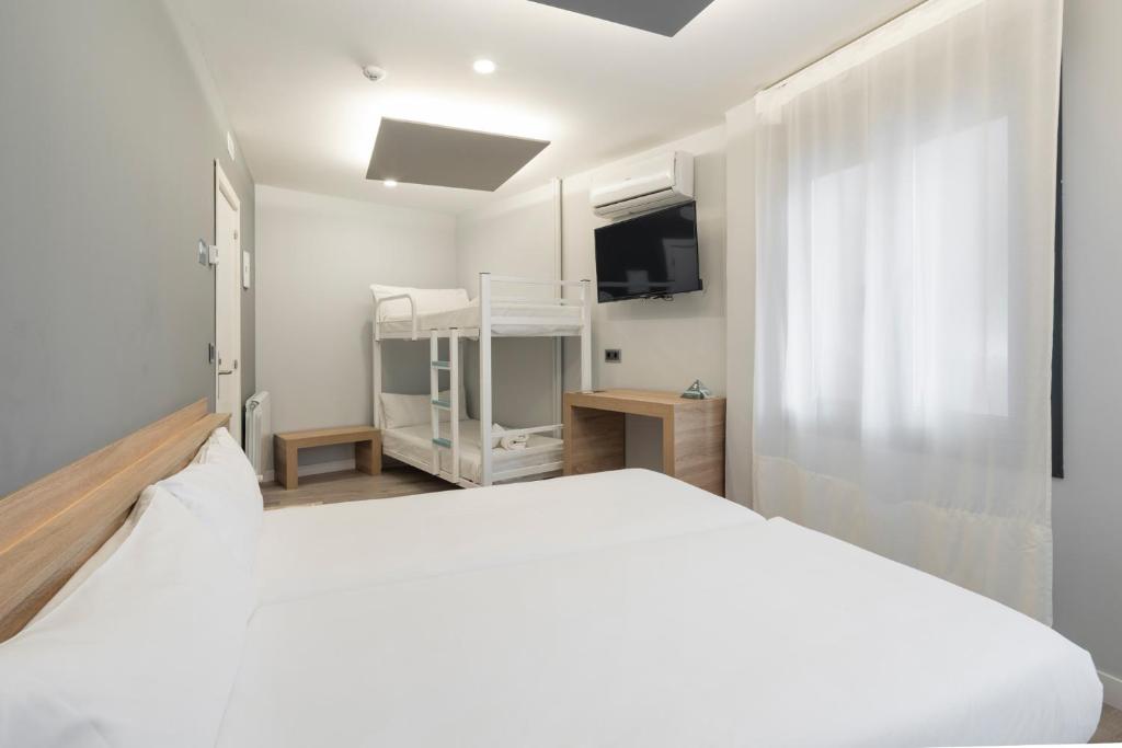 Albergue Alda Pilgrim Ponferrada - Familiekamer Met Eigen Badkamer