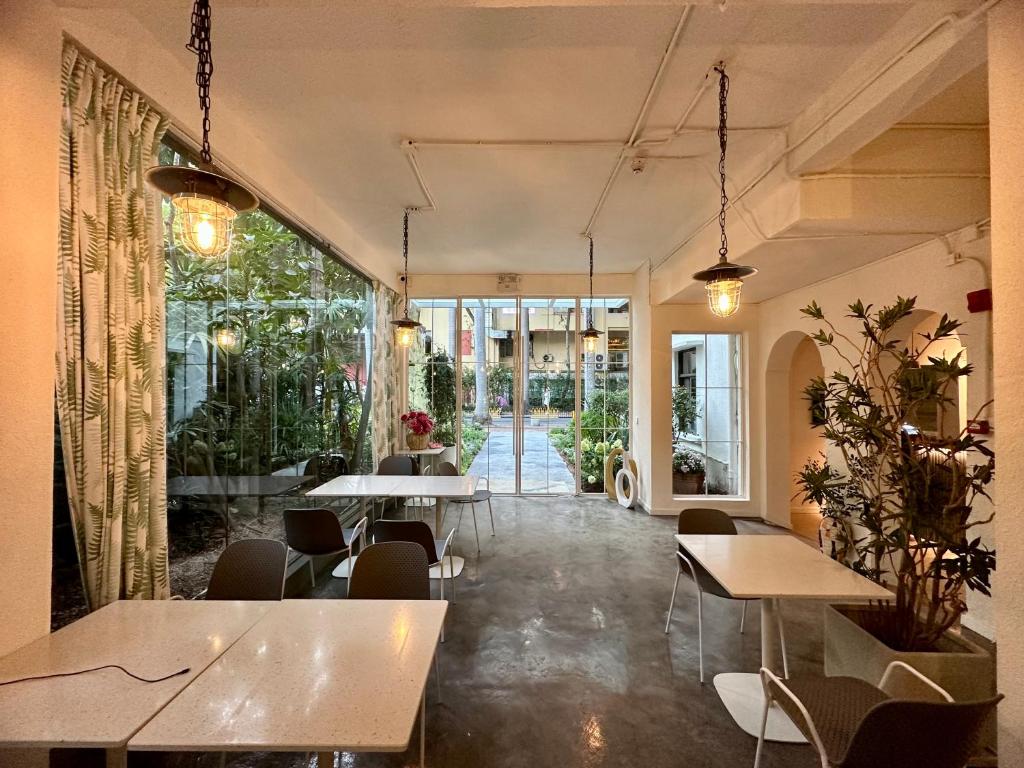 Restaurace v ubytování Shenzhen Loft Youth Hostel