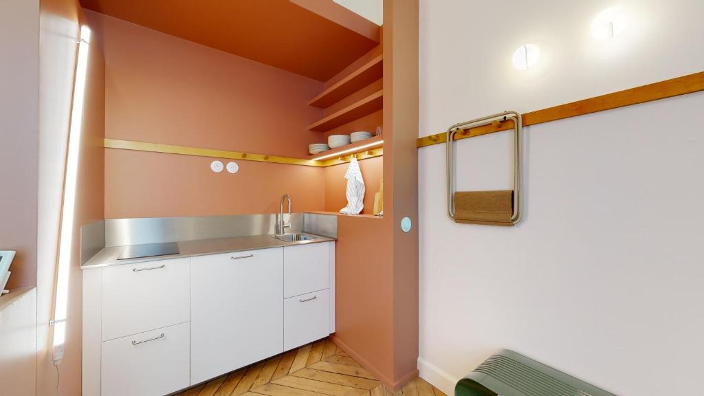 JOIVY Premium flats in the heart of the 9th arr, near Moulin Rouge - One-Bedroom Apartment