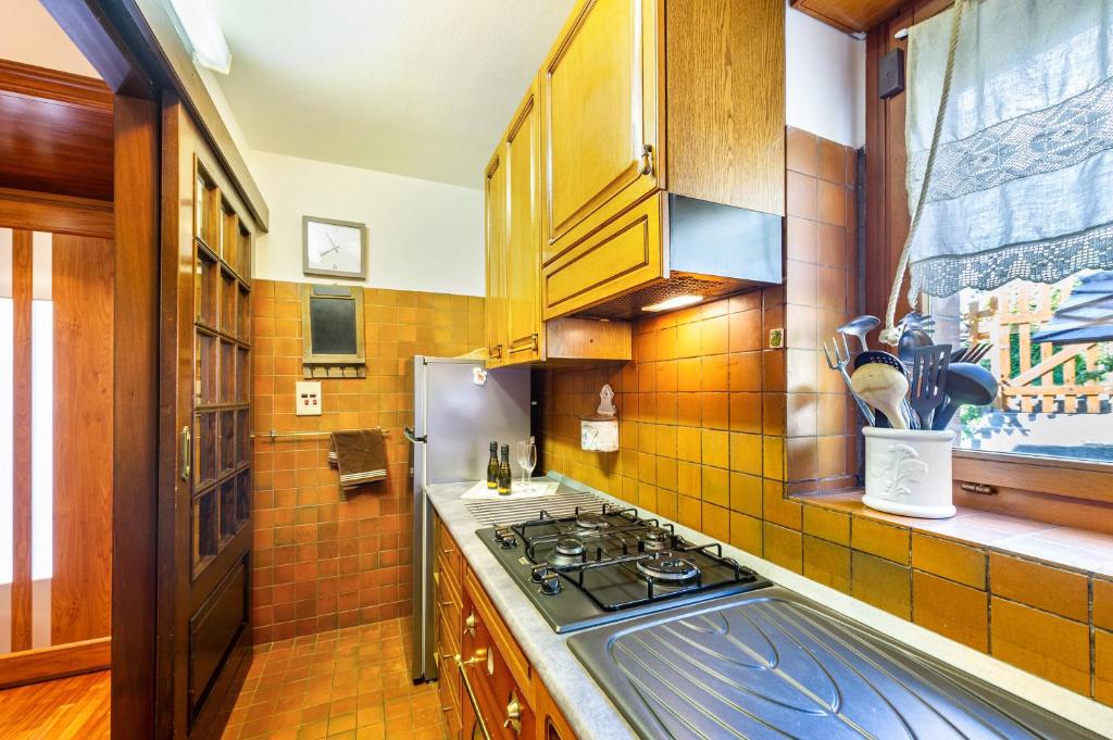 Kuchyňa alebo kuchynka v ubytovaní Casa Margherita