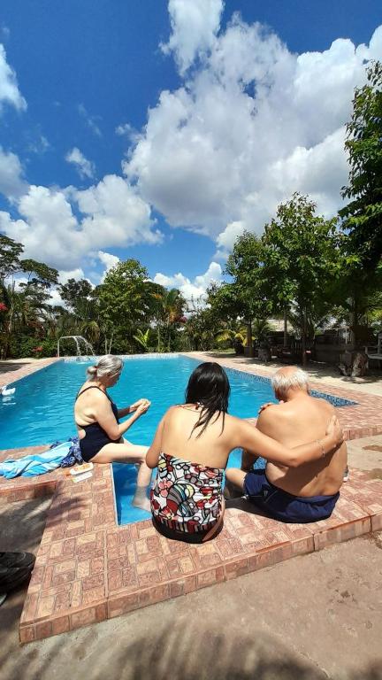 CHOCLINO ECOLODGE -Bungalows con Piscina privada, Mirador y Tours en la selva