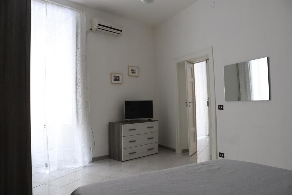 O CORE E NAPULE - Three-Bedroom Apartment