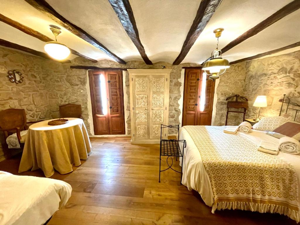 La Casuna de la Una, Olba – Updated 2023 Prices