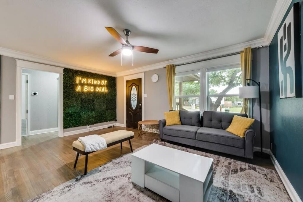 Gametime! Walk to Cowboys/ Rangers Stadium, Arlington (updated prices 2024)