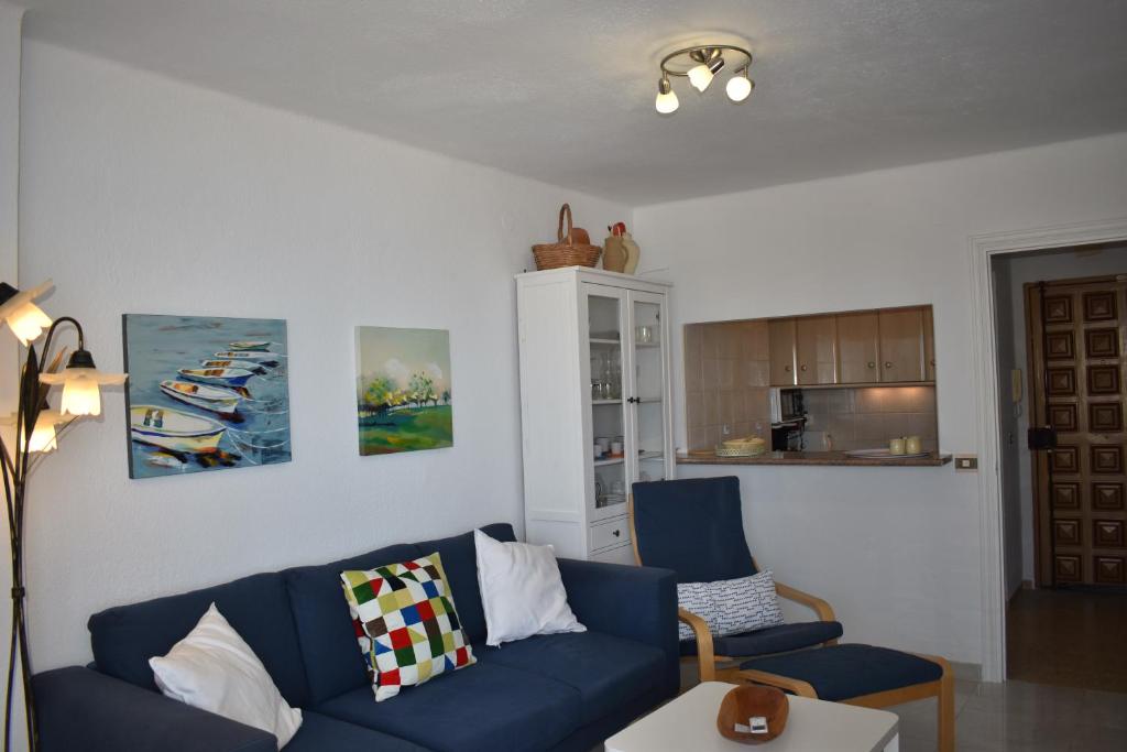 Zdjęcie z galerii obiektu Fantastic studio - beachfront w mieście Torrox