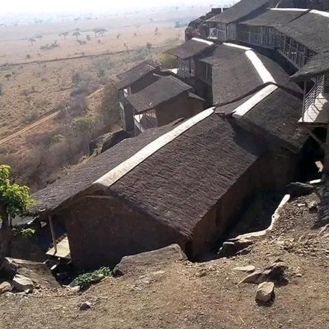 LoitanitにあるKaturum Kidepo lodgeの山頂一群