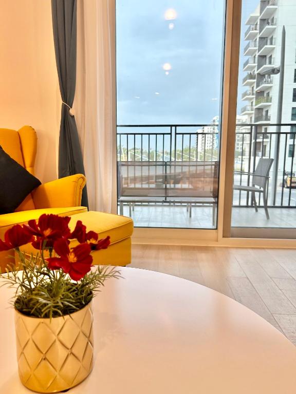 فضای داخلی The Hive Retreats in Yas Island در ابوظبی - تصویر ۳