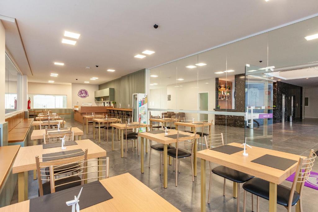 Restaurace v ubytování Tri Hotel Executive Osório