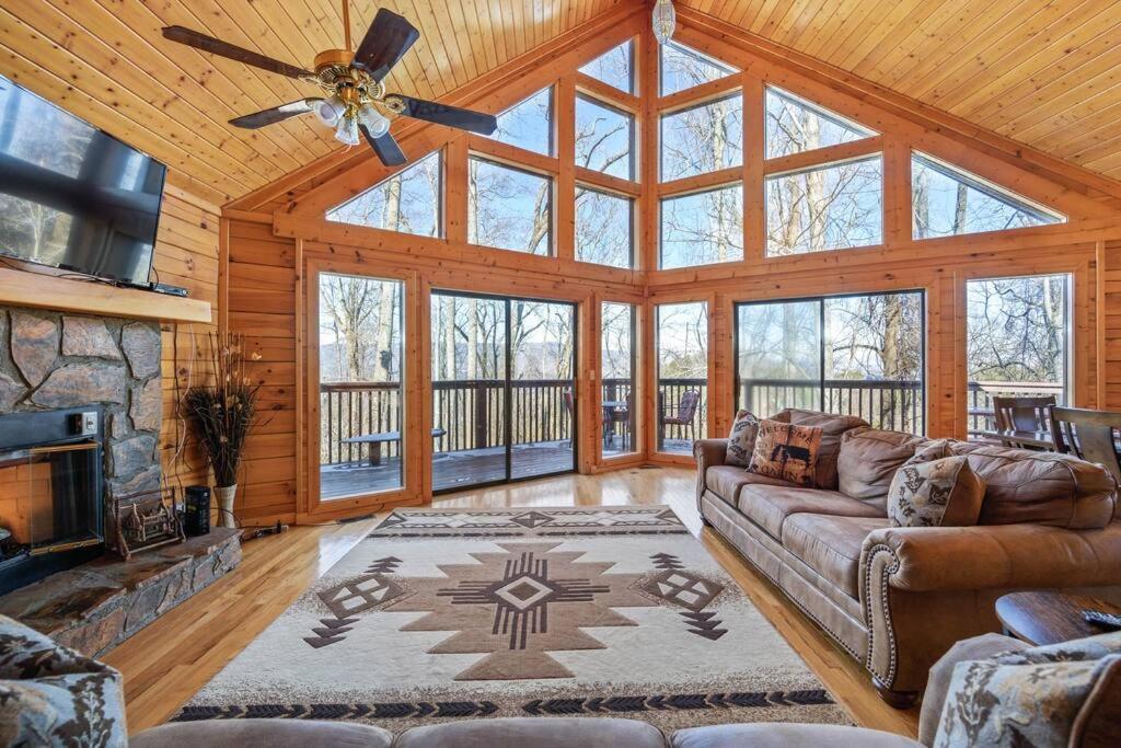 Picture of 14147 Champion Dr - Houston, TX 77069 | ApartmentGuide.com