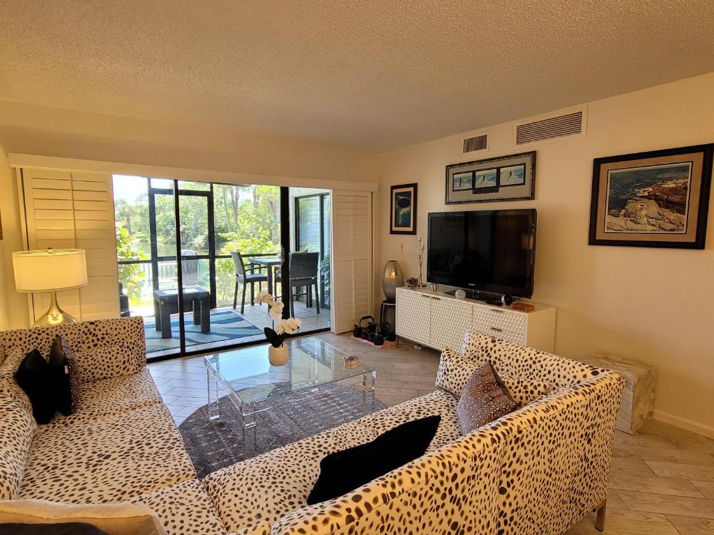 BT 6211 Fountain View Condo to Paradise, Fort Pierce