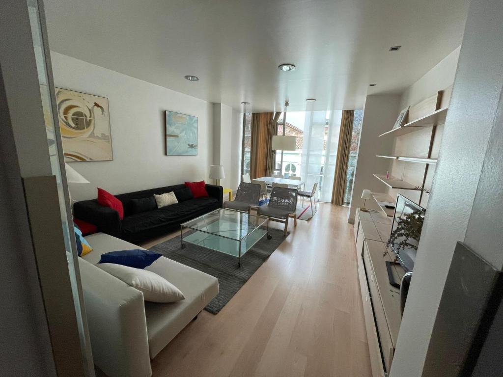 LOFT CITY HALL 1B Oviedo - Housity