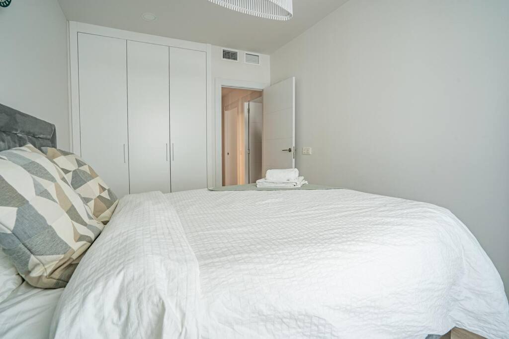 Posteľ alebo postele v izbe v ubytovaní Beautiful Rooftop Pool 3Bed