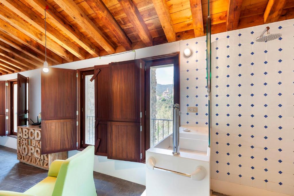 Fotografie z fotogalerie ubytování Casa Fumanal - Unique Property for up to 24 v destinaci Abizanda
