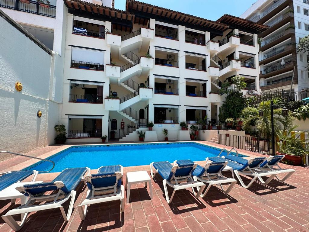 Bazén v ubytování Vallarta Sun Suites nebo v jeho okolí