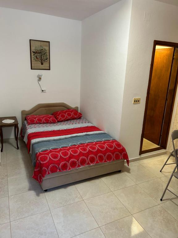 Postel nebo postele na pokoji v ubytování Lazarus Bigova apartments