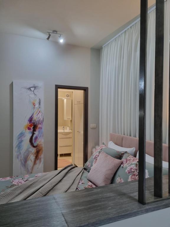 OnlyStudio with free parking - 15