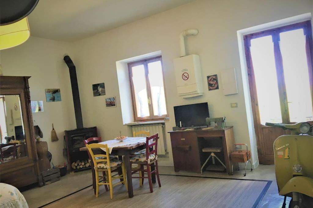 Televízia a/alebo spoločenská miestnosť v ubytovaní Welcome in Toscana