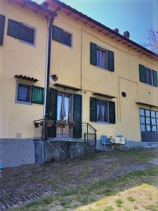 Budova, v ktorej sa apartmán nachádza