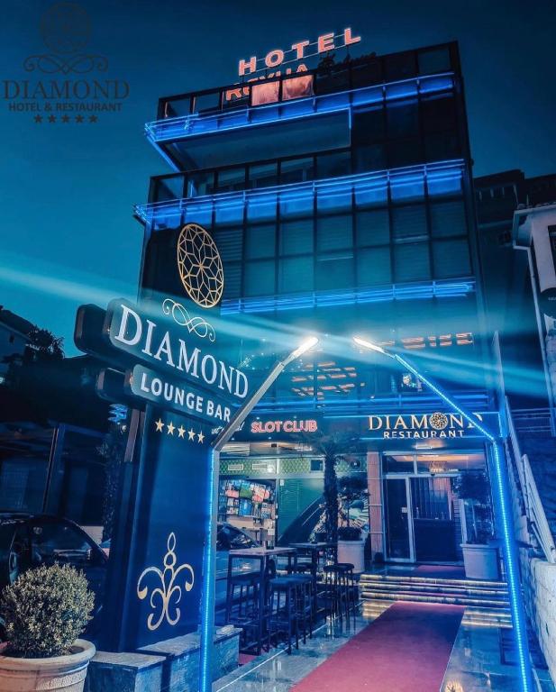 Certifikát, hodnocení, plakát nebo jiný dokument vystavený v ubytování Diamond Hotel & Restaurant