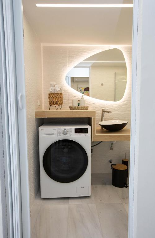 Fotografie z fotogalerie ubytování MELMA PROPERTIES - ARIA-Piraeus Central Penthouse v destinaci Piraeus