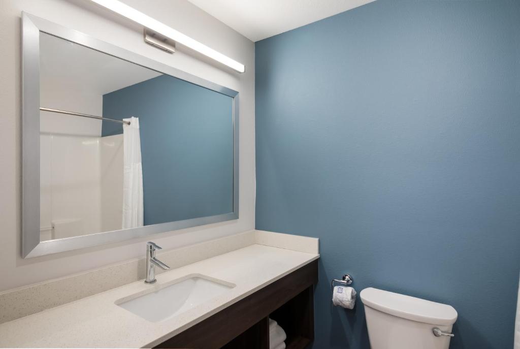 WoodSpring Suites Austin Central photo
