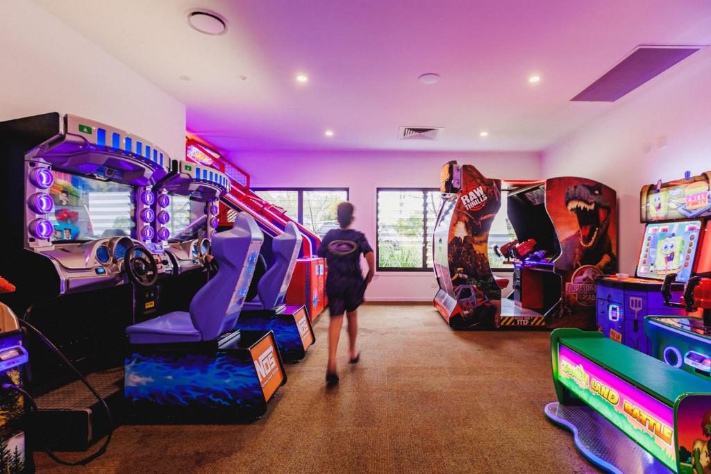 Večerní zábavní program pro hosty v ubytování BIG4 Sandstone Point Holiday Resort Bribie Island