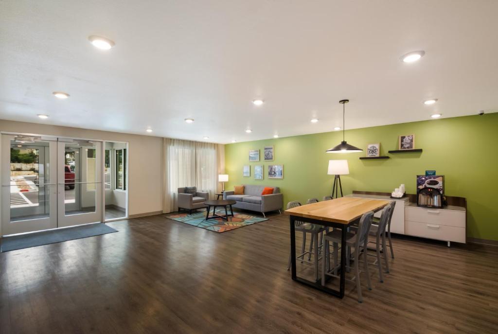 WoodSpring Suites Austin Central photo