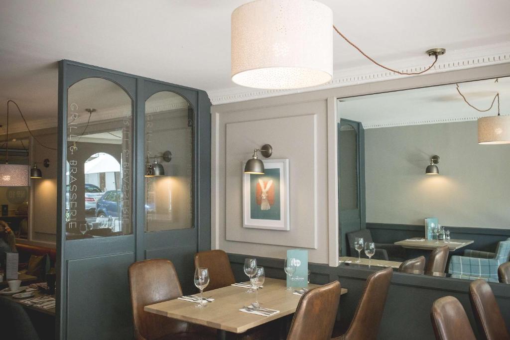 George Hotel, BW Signature Collection - Resim 33